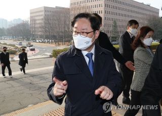 [속보] 인수위, 법무부에 업무보고 유예통지…"尹 공약 반대에 분노"