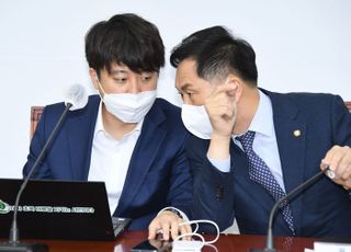 이준석 대표와 김기현 원내대표의 대화