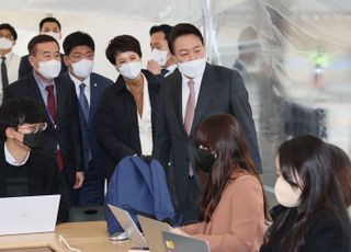 윤석열 당선인 "박근혜 전 대통령 퇴원 다행…찾아뵐 계획"