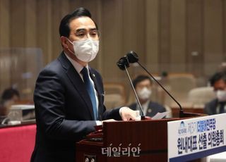 巨野 방향타 쥔 '친명' 박홍근…대여 관계, 지선 준비 등 과제 산적