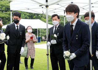 이준석, 천안함 추모식 참석…"북한 도발에 단호히 대응"