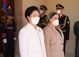 [데일리안 오늘뉴스 종합] "국고로 사치했나" 김정숙 여사 의전비 비공개 저격한 신평, 김정은 ICBM 도발 친필명령, 민주 박지현 '엉터리 추모'로 뭇매, 박범계-윤석열 '질긴 악연', 조국 신간서 윤석열 맹비난