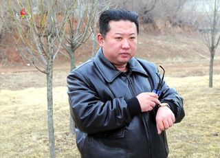 김정은, 평양 민심에 후덜덜?…北 ICBM 재도발 '속사정'