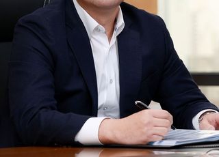 교촌에프앤비, 윤진호 사장 단독 대표이사 선임…"조직도 개편"