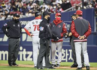 ‘명백한 오심’ 문동균 심판 곧바로 2군행 징계