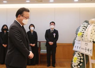 안철수 부친 빈소 찾은 김부겸 총리