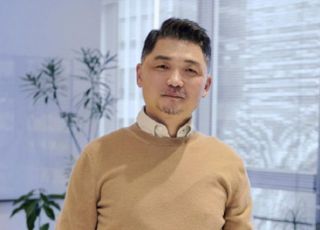 포브스 “김범수 카카오 의장, 한국 최고 부자 등극”