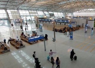 여행객 폭증으로 해외 공항 인력난…인천공항은?