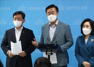 국민의힘 "'검수완박 가처분' 헌재 결정 촉구…국무회의 연기는 코미디"