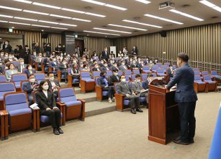 한덕수 인준 여부 '갈림길'…민주당, 의총 소집해 논의키로