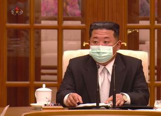 북한, '코로나 대유행'?…"19만명 격리 치료중…6명 사망"