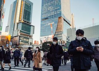 고교생 AV 출연 논란에 日여당 "출연은 가능하나 취소는…"