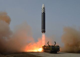 바이든 떠나자…북한, 탄도미사일 3발 발사