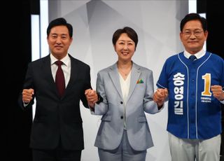 손 맞잡은 서울특별시장 선거 후보자들