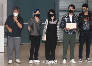 인천공항 통해 귀국한 영화 '브로커' 주역들