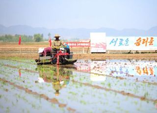 북한 식량 '빨간불'…코로나 봉쇄에 가뭄까지