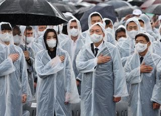 [전문] "영웅들이 존경받는 나라 만들 것"…尹대통령 현충일 추념사