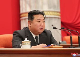 김정은, 전원회의서 "강대강·정면승부 투쟁"…핵 언급은 없어