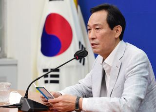 우상호, '월북 조작 의혹' 관련 "건드리면 가만 안 있겠다" 반격