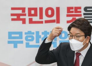 권성동 "참전 용사 수당 2배 인상, 고령 배우자 지원책 마련"