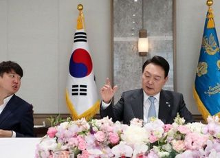 尹대통령·이준석, '비공개 회동' 가졌나?…양측 입장 엇갈려 논란