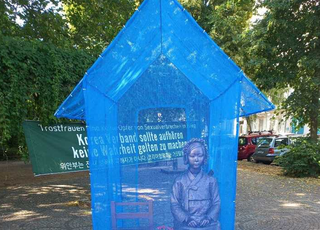 "위안부는 사기"…엄마부대 주옥순, 독일서 '소녀상 철거' 시위