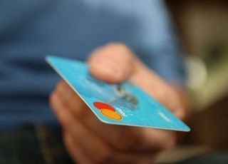 카드사, 대환대출 대책마련 ‘분주’…‘카드 빚 폭탄’ 경고등