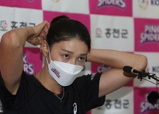 '역시 여제' 김연경, 후배들 감싸면서도 꺼낸 '스피드 배구' 과제