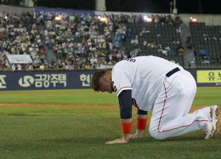 ‘0.341 타율 1위’ 이대호…타격왕 향한 본격 시험대