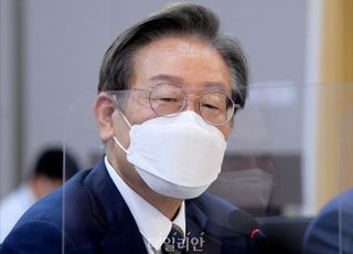 이재명, 경찰국 신설 맹비난…"尹정부, 퇴행적 경찰 장악 시도 중단해라"