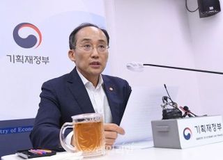 추경호, 야당 ‘3高 위기’ 집중포화 막아낼 방패는