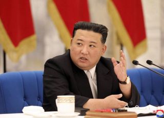 [속보] 김정은 "위험한 시도시 尹정권·군대 전멸"