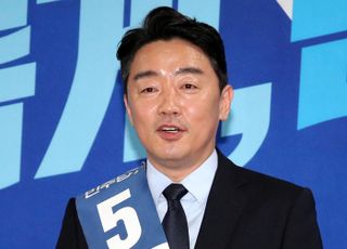 강훈식 "1위 이재명 넘기 위해선 파격 선거 필요…나로 단일화해야"