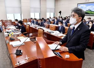 환노위 업무보고하는 유희동 기상청장