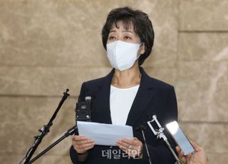 "많이 부족했다, 모든 논란 제 불찰" 박순애 사퇴…학제개편안 폐기 수순