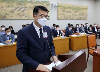 사퇴 박순애 장관 대신 교육위 업무보고하는 정상윤 교육부 차관