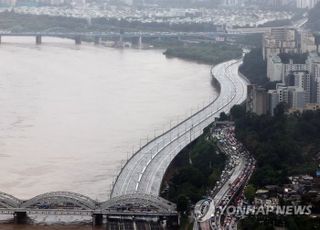 [속보] 서울 올림픽대로 가양대교∼동작대교 전면 통제