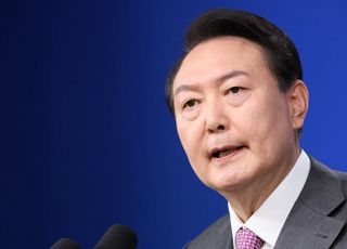 尹대통령 지지율 31.3%…'매우 잘못하고 있다' 60% 넘어 [데일리안 여론조사]