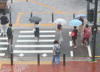 [오늘날씨] 남부지방 아침부터 '비'…서울 최고기온 33도 '더위'