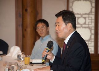 김진표 국회의장, 필즈상 수상자 허준이 교수 초청 오찬