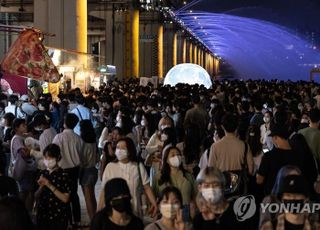 주말 한강 야시장 열린 반포 일대, 교통혼잡 극심…서울시, 대중이용 권고