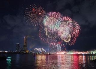 ‘서울세계불꽃축제’ 10월 8일 열린다…한화 "위로·응원 메시지 담을 것"