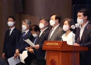 "김건희 논문...차마 논문이라 말하기 부끄러워, 국정감사 증인 부를 것" 민주-무소속 교육위원 공동기자회견