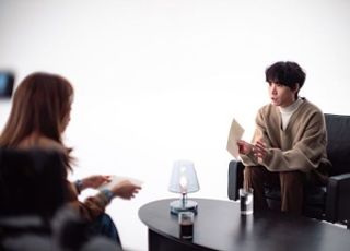 왓챠, 음악 예능 '인사이드 리릭스' 오늘(8일) 공개…타블로·윤종신 등 내면 이야기