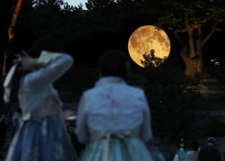 [오늘 날씨] 전국, 구름 사이 '보름달 뜬다'…제주도는 비 최대 30㎜