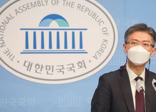 "김건희 특검 반대" 조정훈, '개딸' 문자폭탄에 공개 면담 제안