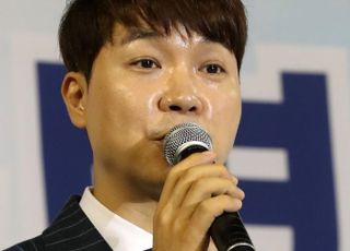 "'억' 소리 나는 납입액"…친형 권유에 사망보험만 8개 든 박수홍