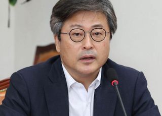 김종혁, '윤석열차 논란'에 "누가 봐도 표절…심사위원들 검증 소홀히 한 것"