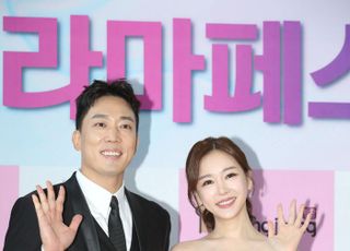 김환·공서영 아나운서 '코리아드라마페스티벌 사회 왔어요'