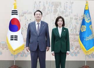 나경원 "내일 없다는 각오로 아젠다 챙길 것…尹 호랑이 돼 달라"